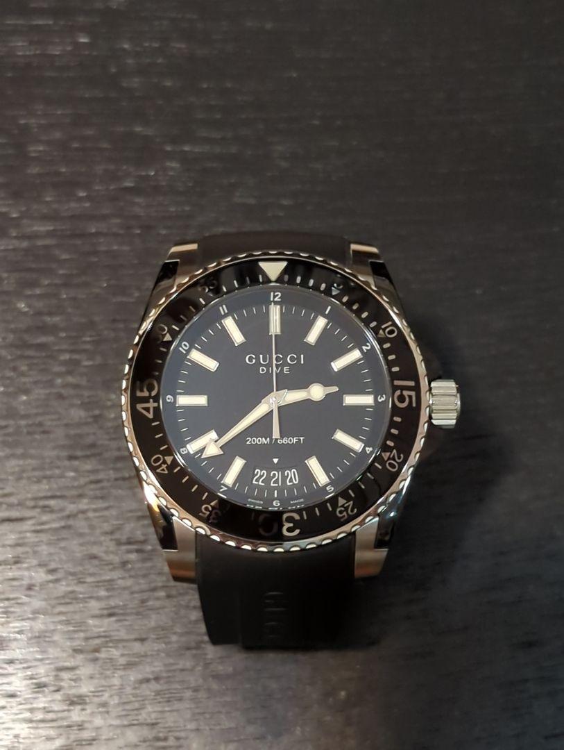 グッチ GUCCI 腕時計 メンズ YA136204A ダイヴ DIVE