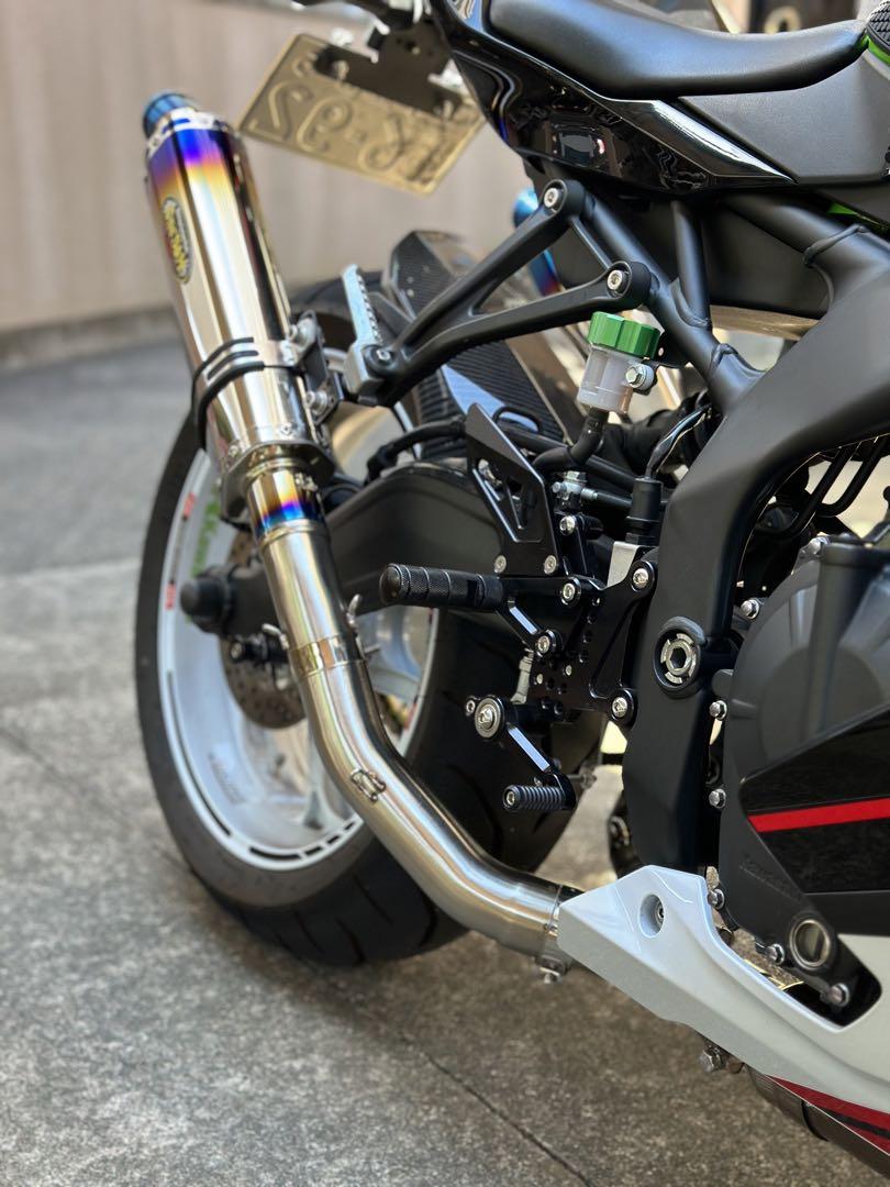 ZX25R ZX4R マジカルレーシング製リアフェンダー