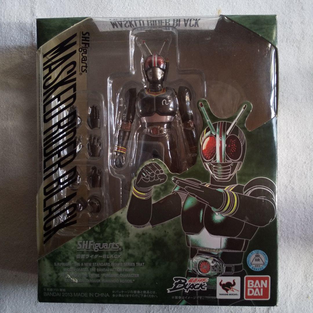 S.H.Figuarts 仮面ライダーBLACK/RX/シャドームーン/装着変身