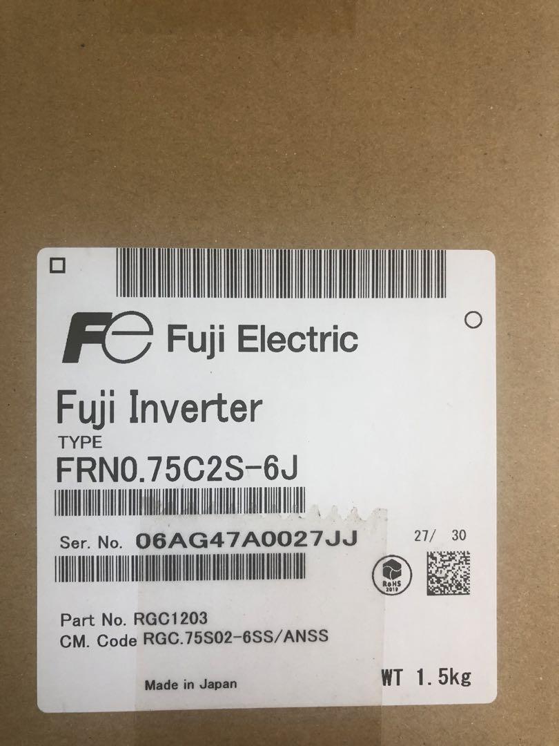 富士電機　インバータ　FRN0.75C2S-6J