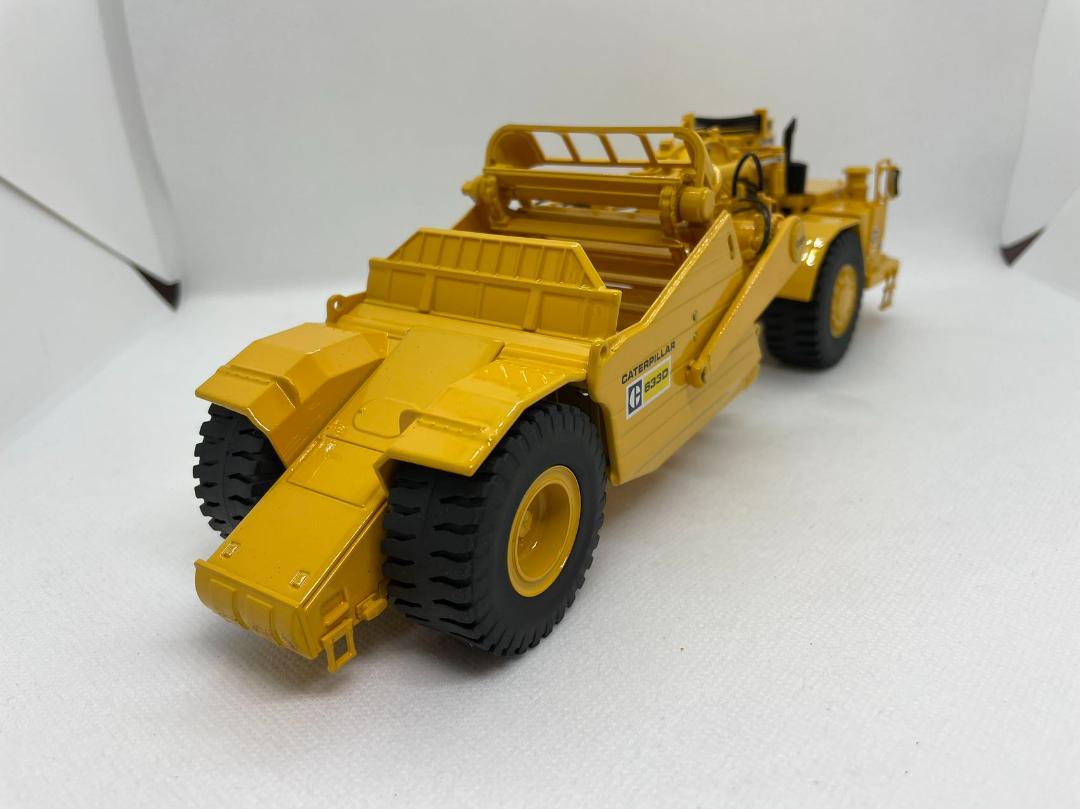 ミニカー 504-019 CCM 1/48 CAT CATERPILLAR 633D