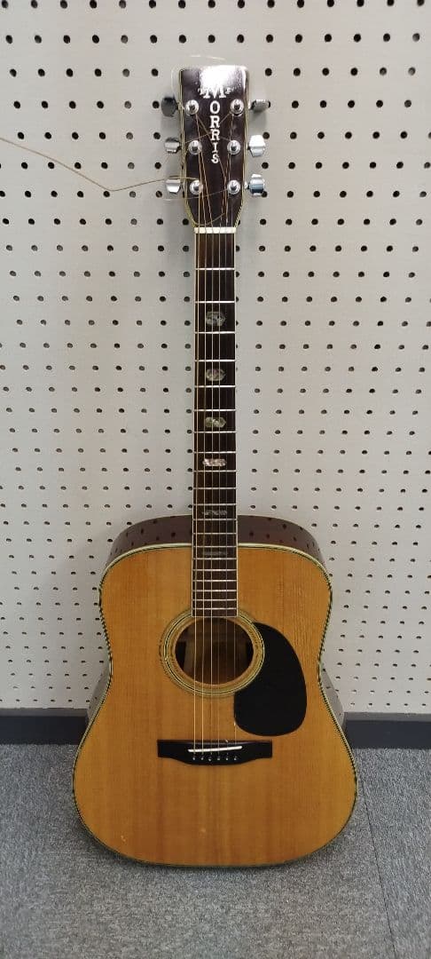 アコースティックギター（MORRIS  TF  W50）