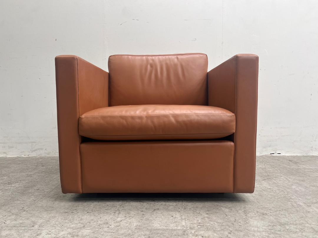 R4045☆展示美品☆ノール☆1人掛けソファ☆応接ソファ☆本革張り☆オフィス