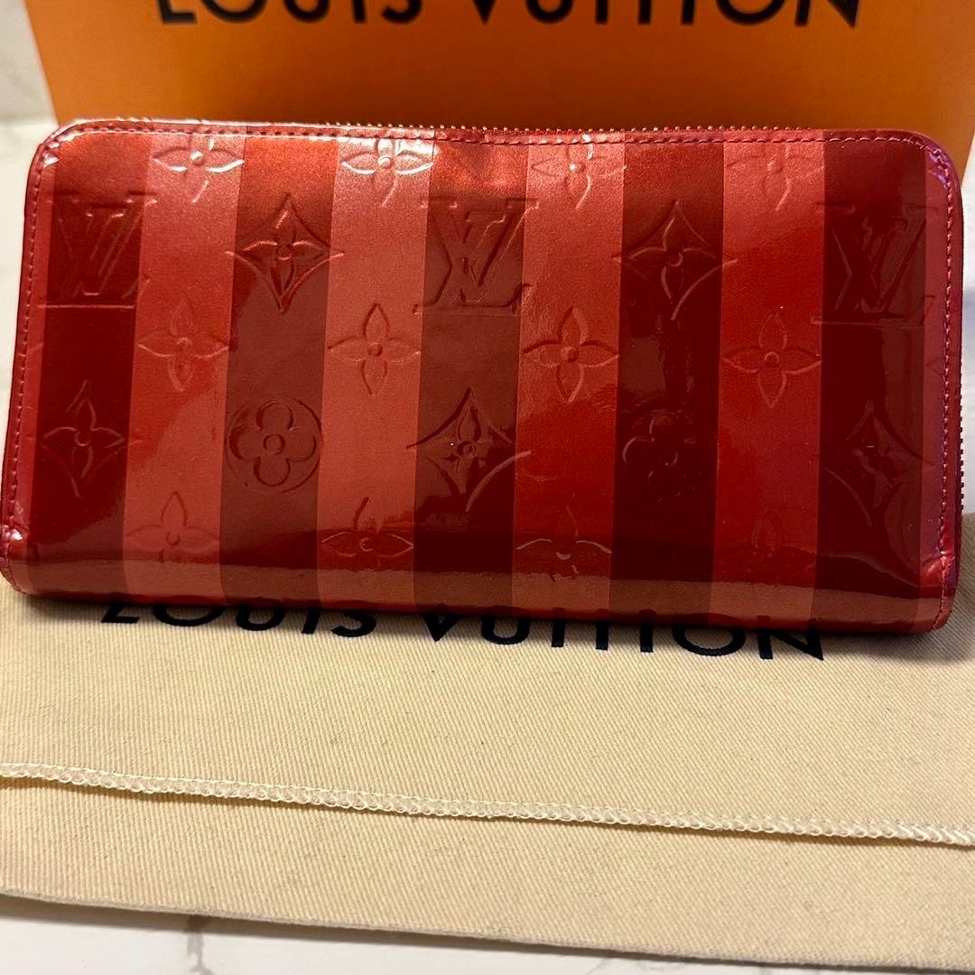 新品同様‼️ 超希少　ルイヴィトン　ヴェルニ　財布　長財布　ジッピーウォレット