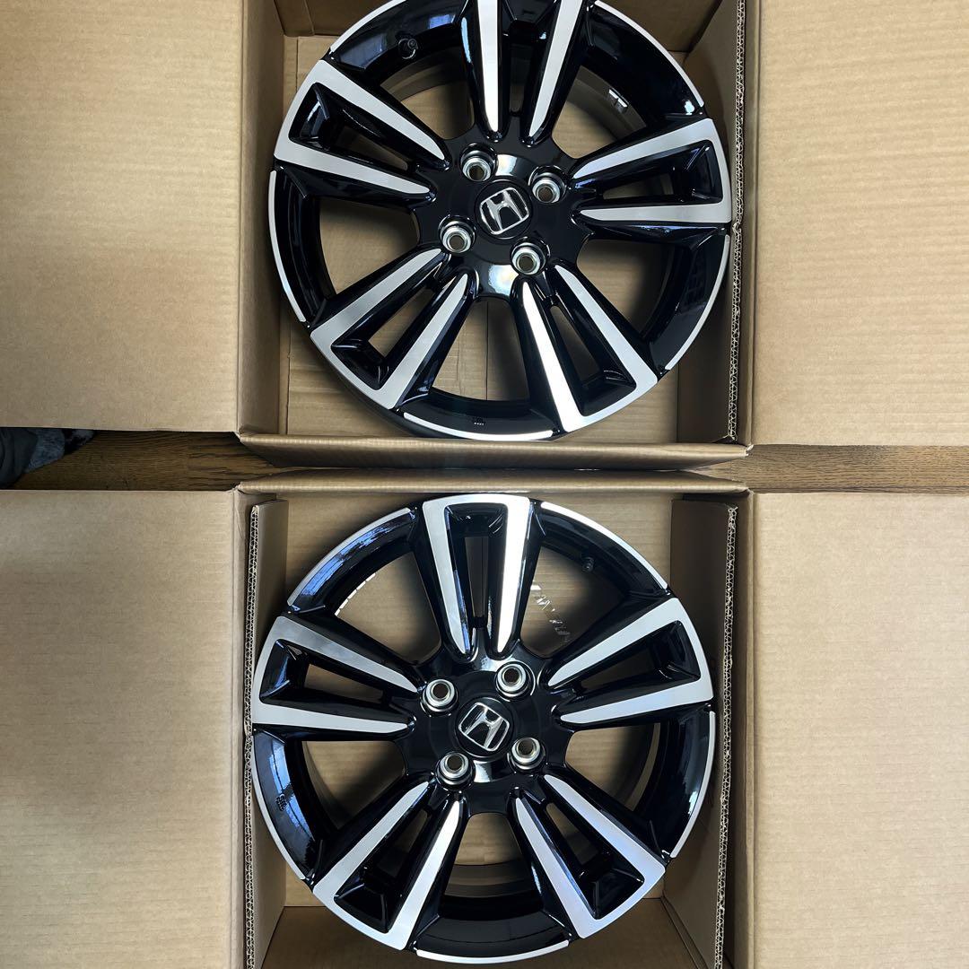 あーちゃん　新車外し フィットgr3RS アルミホイール ２個 美品！