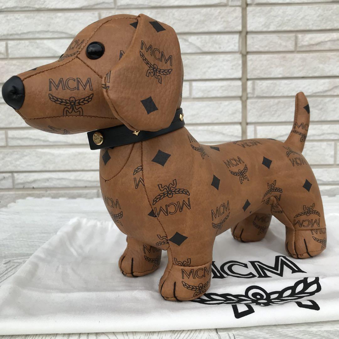MCM　ぬいぐるみ　犬　モノグラム　総柄　ダックスフント
