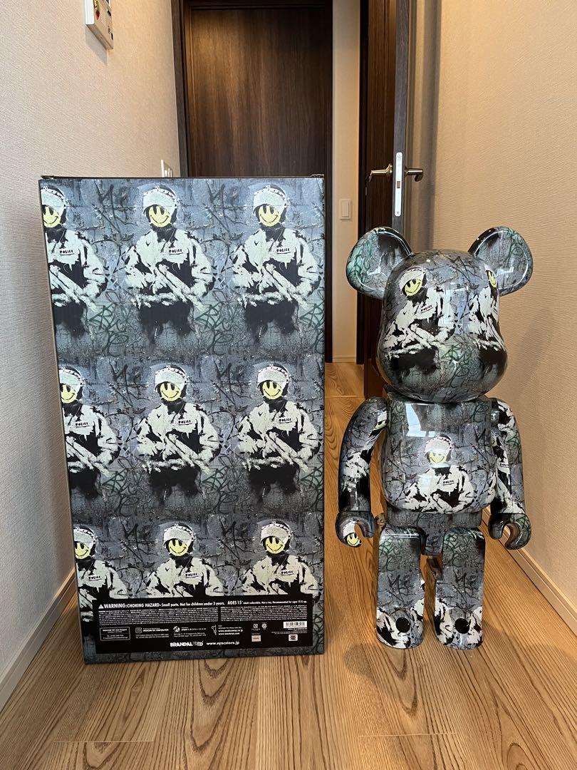バンクシー　スマイル　ベアブリック　1000% BE@RBRICK