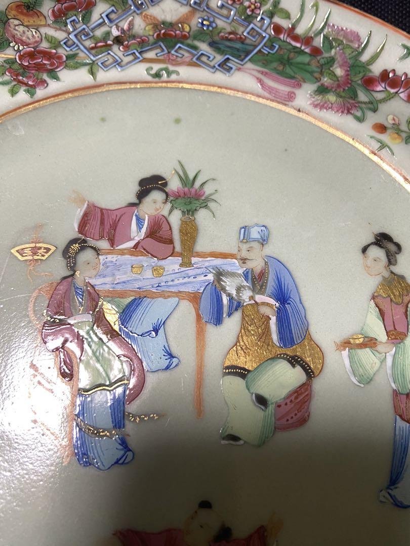 したん　中国古美術品　清の時代　粉彩金彩人物中皿　本物保証　25.5cm
