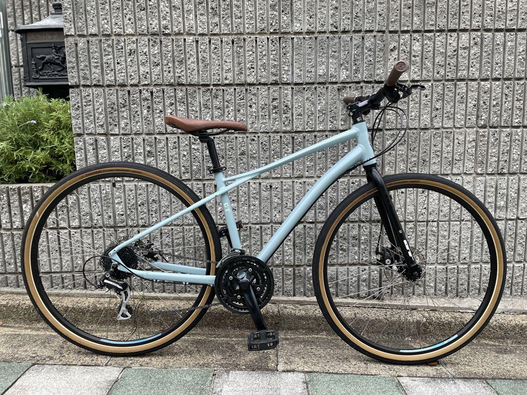 GT traffic3.0 カスタム　クロスバイク　Sサイズ　700c