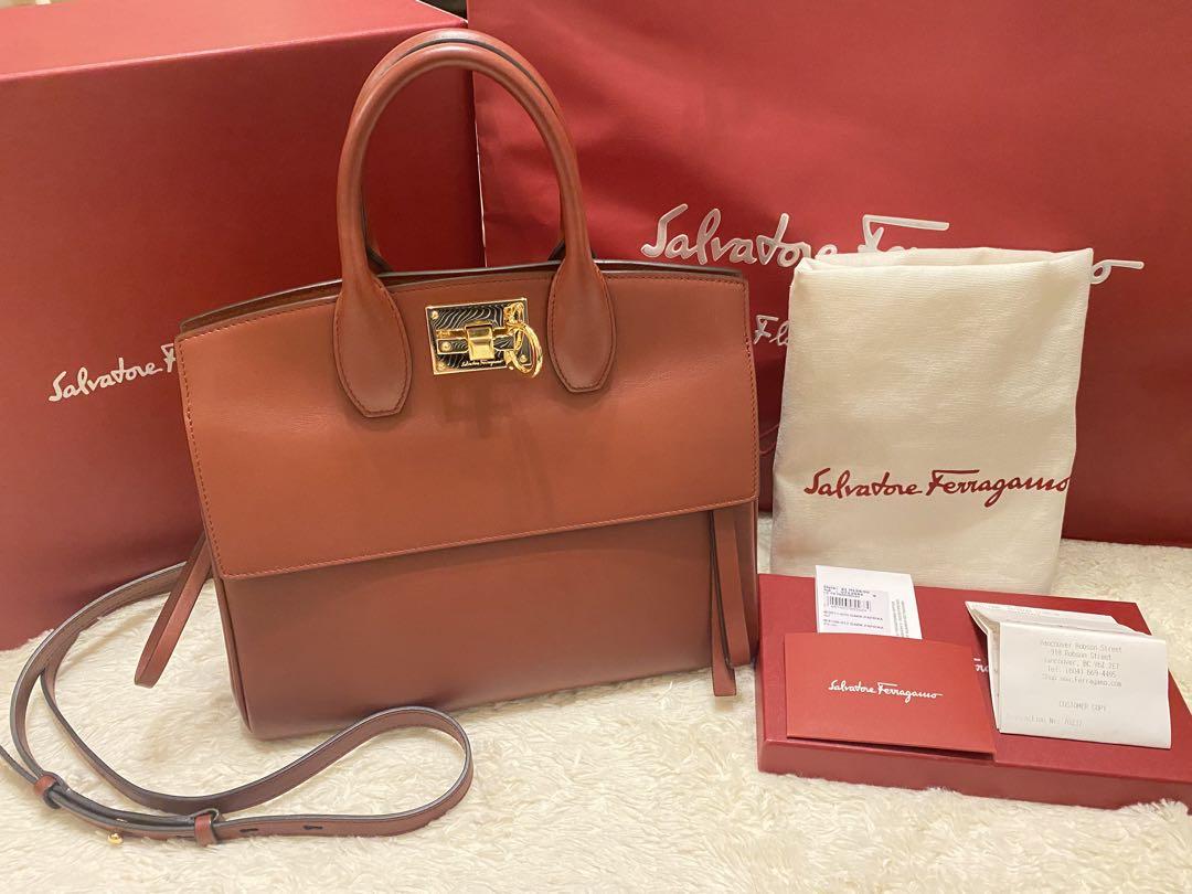 最終値段　超美品　フェラガモ　スタジオバッグ 2way ショルダーバッグ