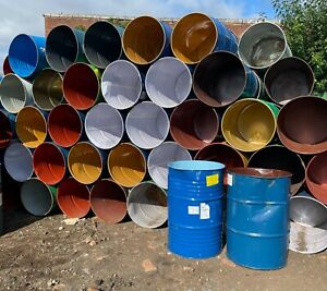 205 LITRE/45 GALLON STEEL DRUM/BARREL/CONTAINER/PLANTER FOR TREES/METAL/FEED/BIN 