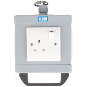 Olson Data Protector 240V-10A 3 Phase Connector 6x UK Mains Outlets SALE 